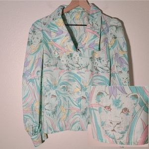 Vintage Lion Pastel Puff Shoulder Button Down